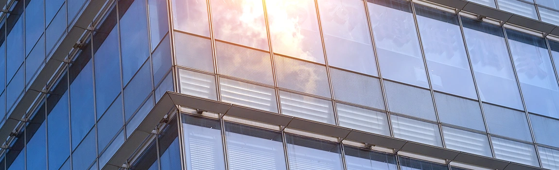 UV-Resistant Glass Experts&nbsp;in Buenaventura Lakes, FL